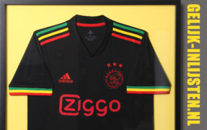 Bob-Marley-Ajaxshirt-inlijsten