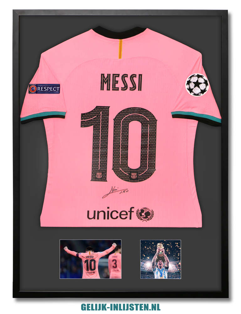 Voetbalshirt-laten-inlijsten-gedragen-door-Messi